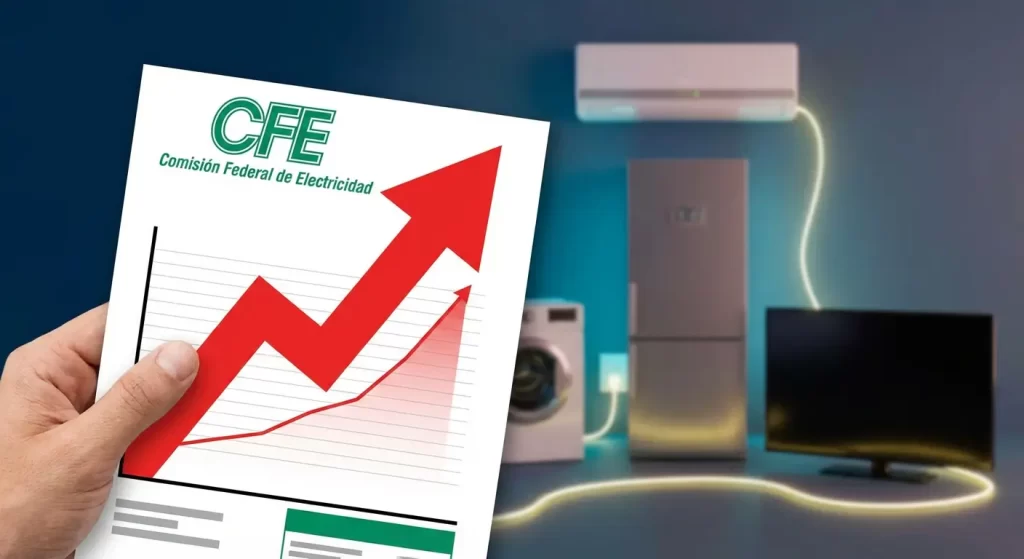 Mano sosteniendo un recibo de luz de la CFE con una gráfica en flecha roja ascendente, indicando un aumento de tarifa. En el fondo, se ven electrodomésticos conectados como un aire acondicionado y un refrigerador.